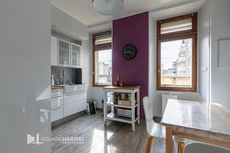 Appartement - 84 m² - 4 pièces