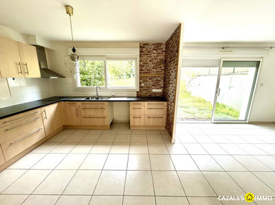 Maison traditionnelle - 163 m² - 6 pièces