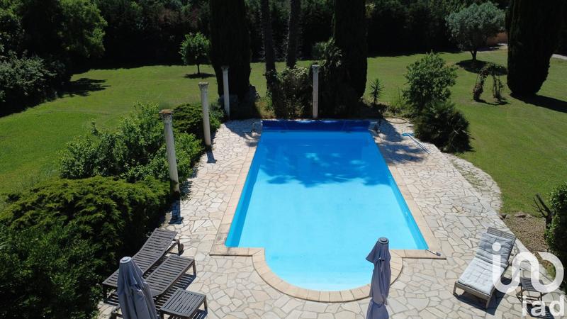 Maison - 200 m² - 6 pièces