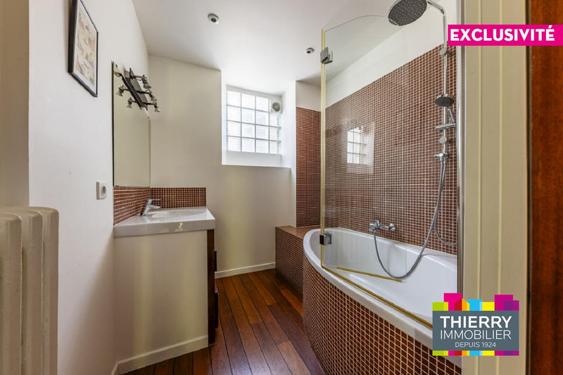 Maison - 180 m² - 6 pièces