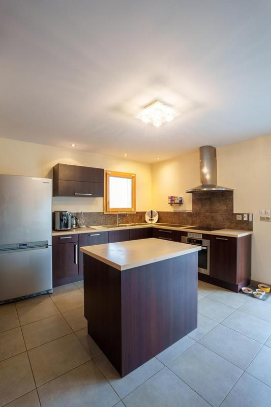 Maison - 280 m² - 10 pièces