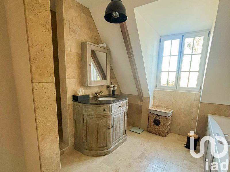 Maison - 180 m² - 5 pièces