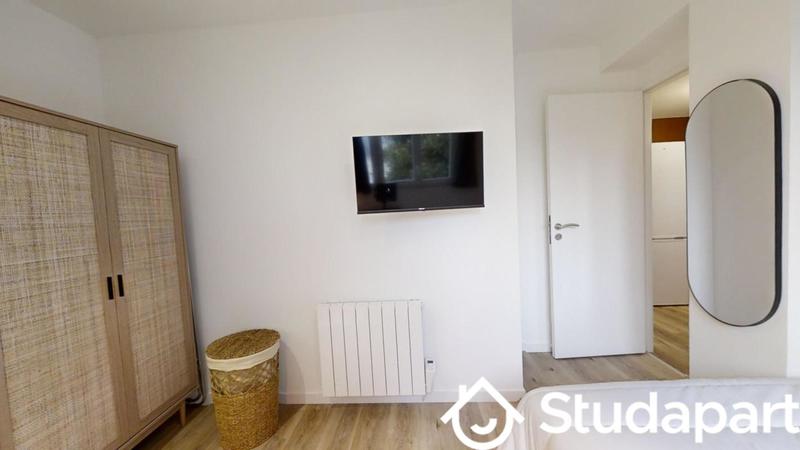 Chambre - 11 m² - 1 pièce