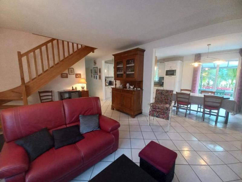 Maison - 137 m² - 6 pièces