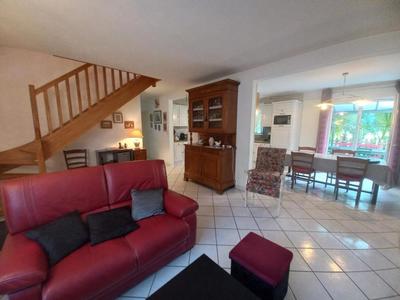 Maison - 137 m² - 6 pièces
