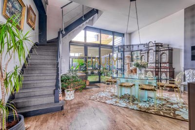 Maison contemporaine - 328 m² - 8 pièces