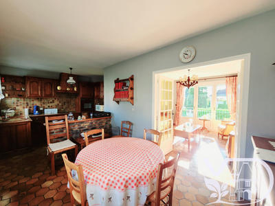 Maison - 99 m² - 4 pièces