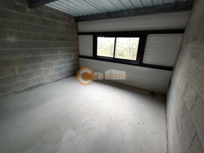 Local d'activité / Entrepôt - 57 m²