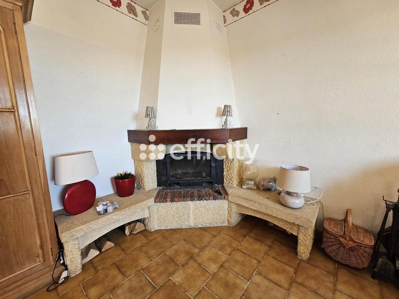 Maison - 208 m² - 11 pièces