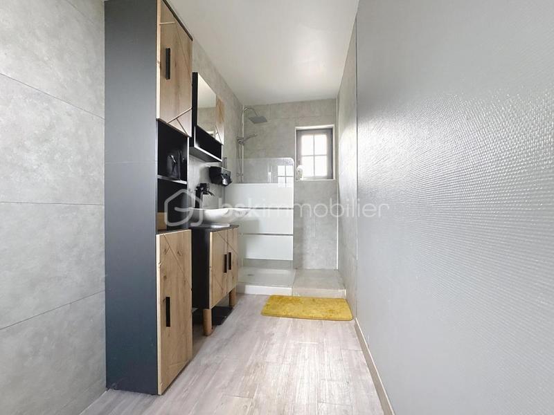 Maison - 107 m² - 6 pièces