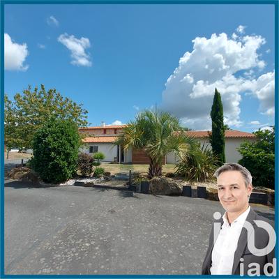 Maison - 166 m² - 8 pièces