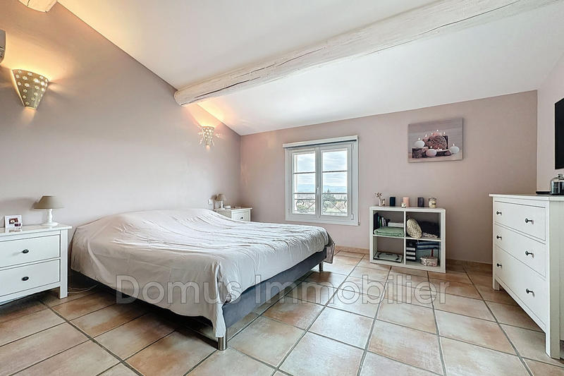 Maison - 184 m² - 7 pièces