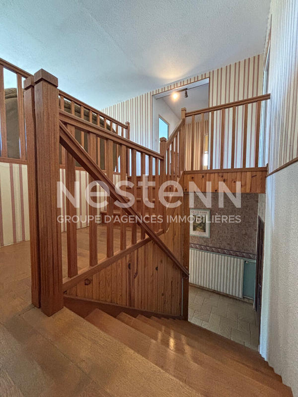 Maison - 270 m² - 7 pièces