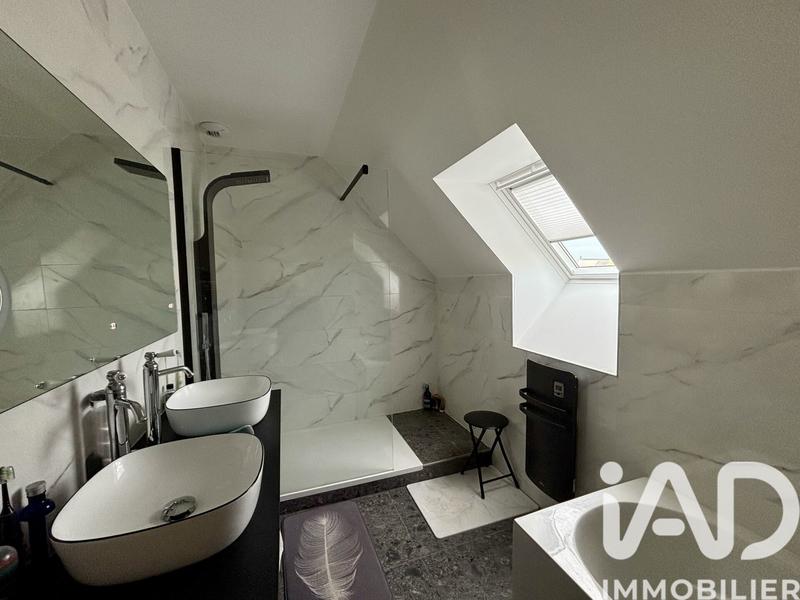 Maison - 142 m² - 6 pièces