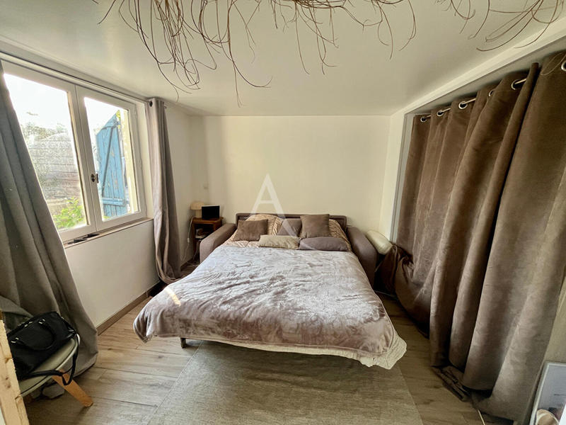 Maison - 304 m² - 6 pièces