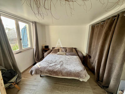 Maison - 304 m² - 11 pièces