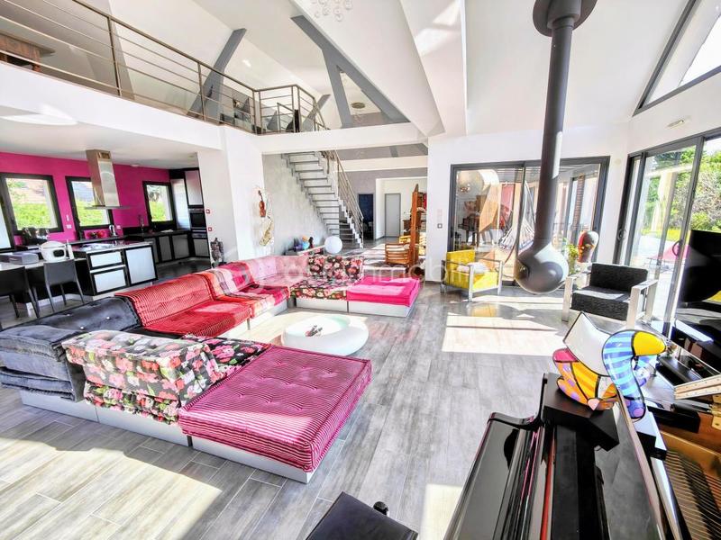 Maison d'architecte - 239 m² - 10 pièces