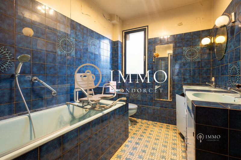 Maison - 130 m² - 8 pièces