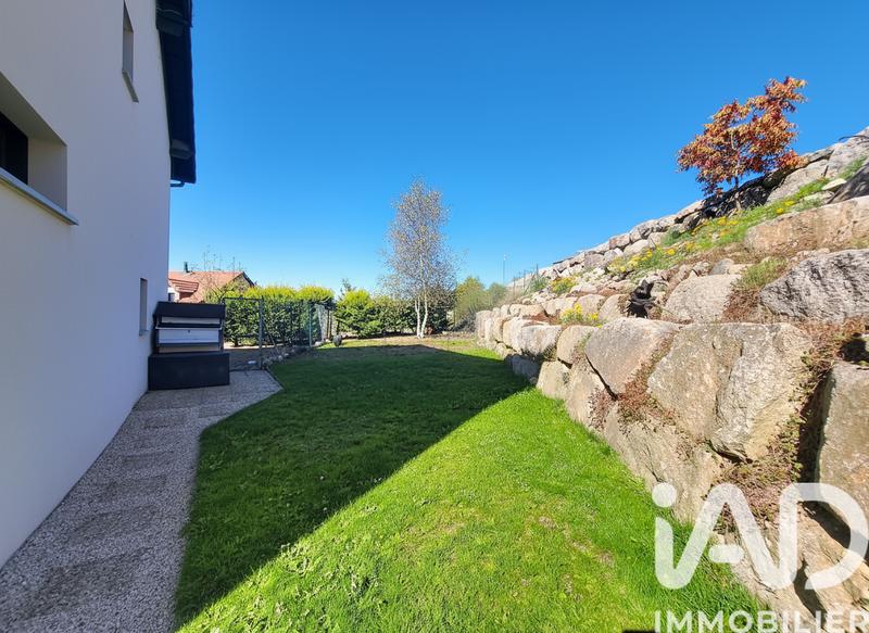 Maison - 121 m² - 4 pièces