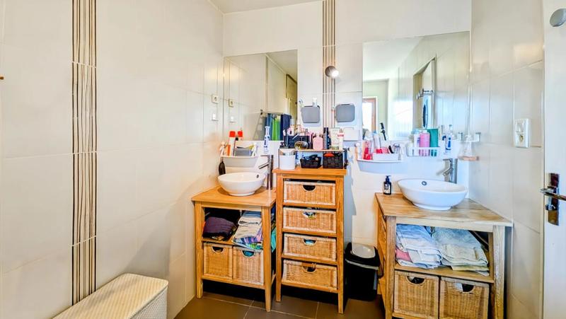 Propriété - 413 m² - 8 pièces