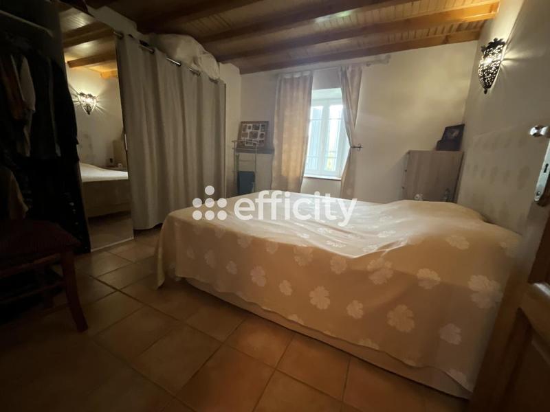 Maison - 188 m² - 8 pièces