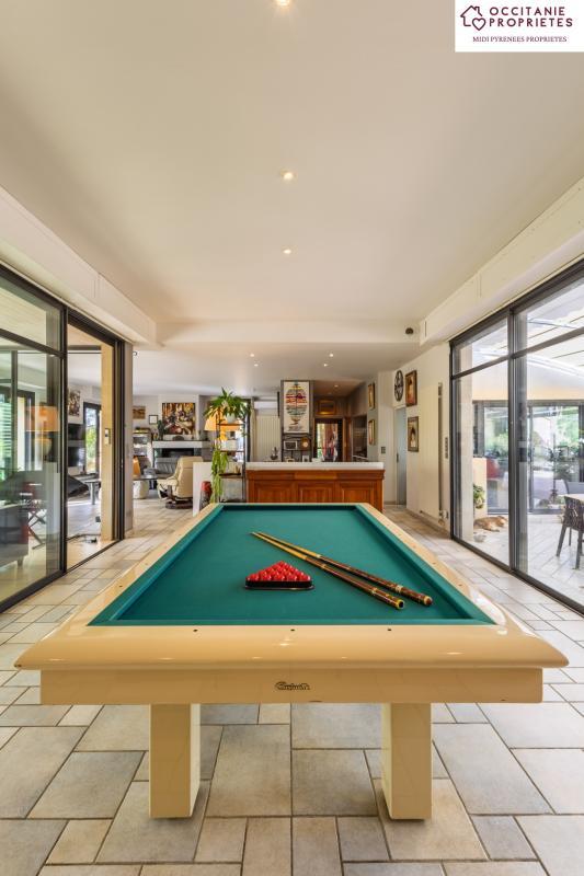 Propriété - 320 m² - 7 pièces