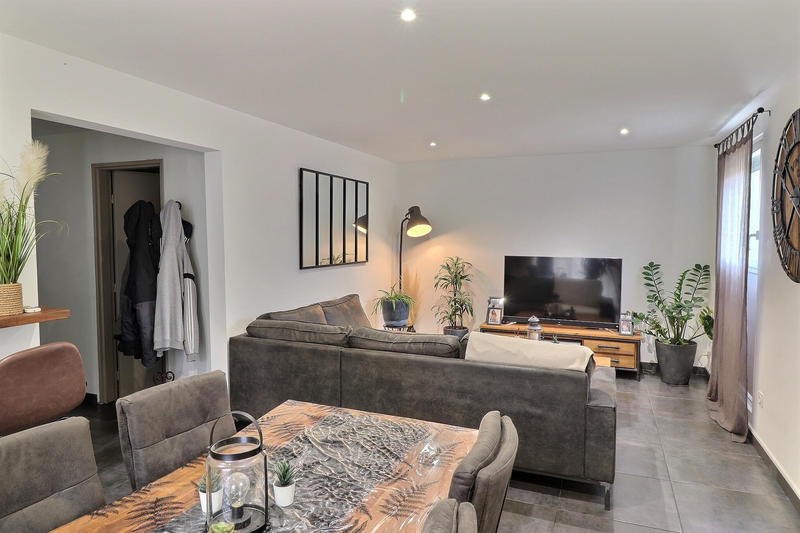 Appartement - 60 m² - 2 pièces