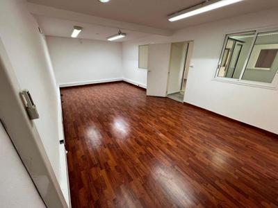 Bureau - 320 m² - 8 pièces