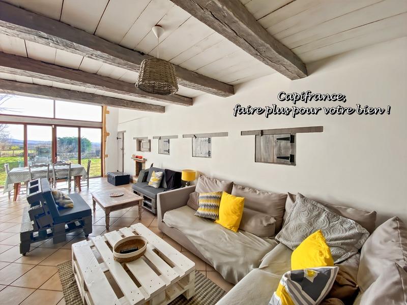 Maison - 244 m² - 10 pièces