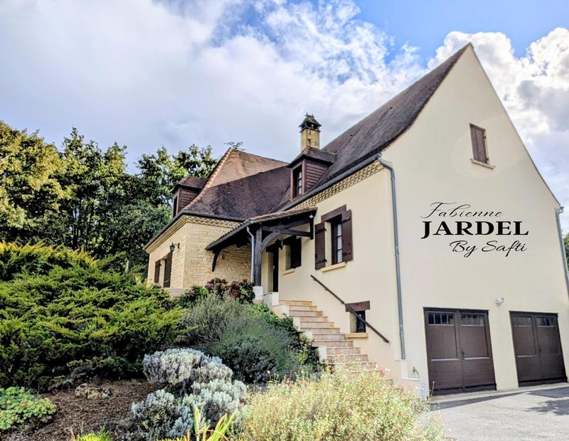 Maison - 174 m² - 5 pièces