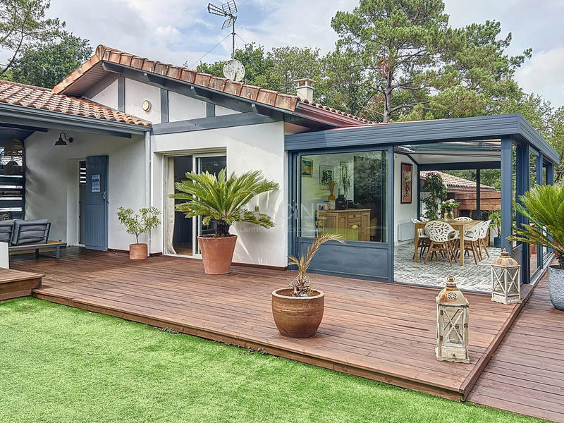 Maison - 190 m² - 5 pièces