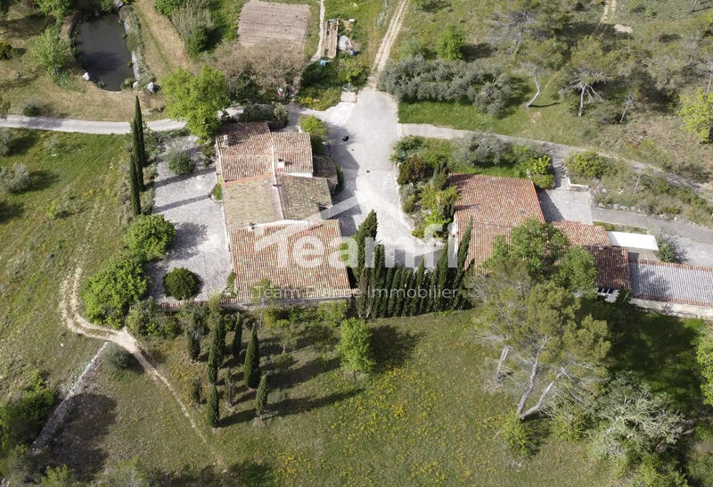 Mas - 256 m² - 10 pièces