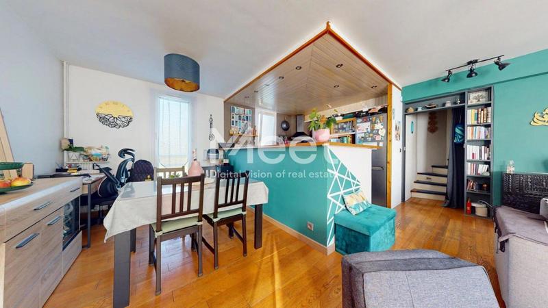 Duplex - 81 m² - 4 pièces