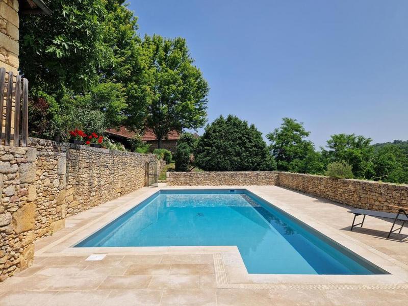 Maison - 280 m² - 7 pièces