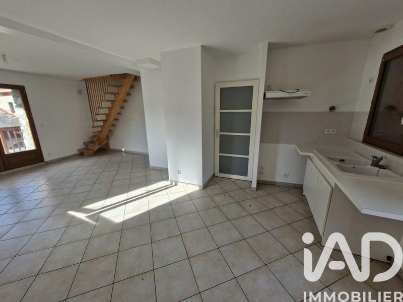 Maison - 98 m² - 5 pièces