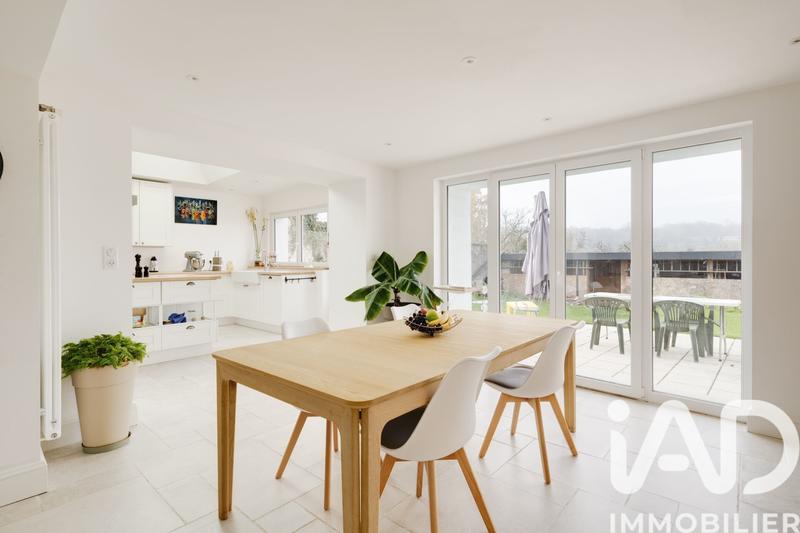 Maison - 253 m² - 8 pièces