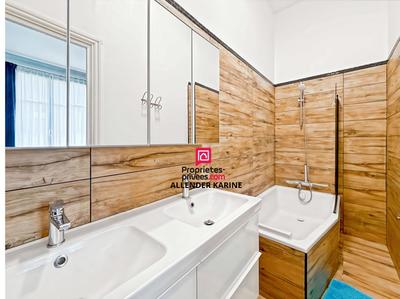 Appartement - 144 m² - 5 pièces