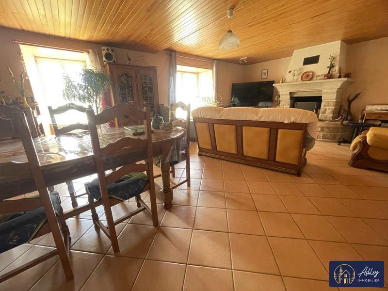 Maison - 180 m² - 5 pièces