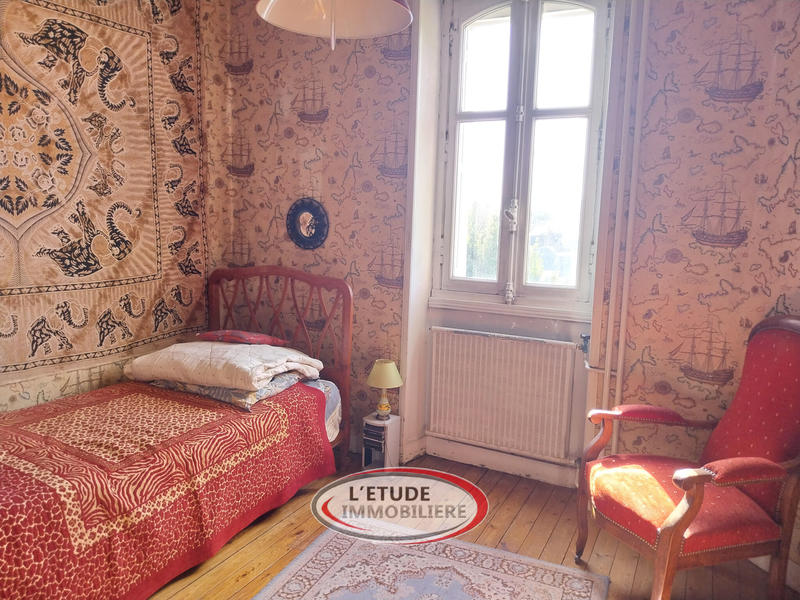 Maison - 151 m² - 7 pièces