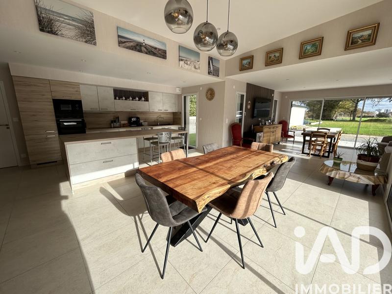 Maison - 128 m² - 4 pièces