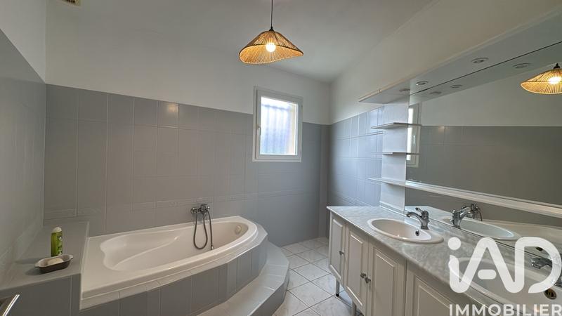 Maison - 168 m² - 6 pièces