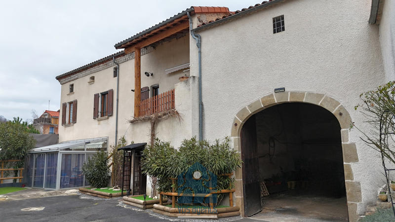 Maison - 200 m² - 5 pièces