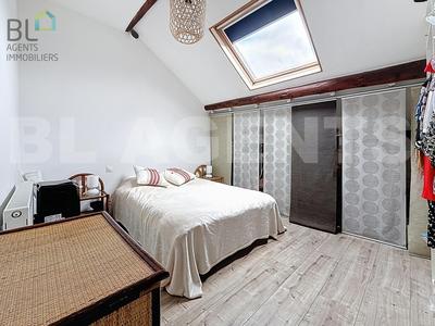 Maison - 92 m² - 7 pièces