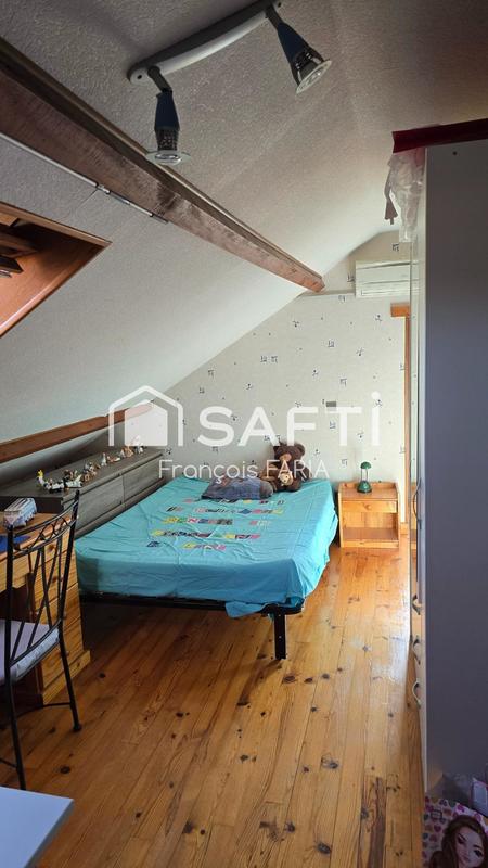 Maison - 141 m² - 6 pièces