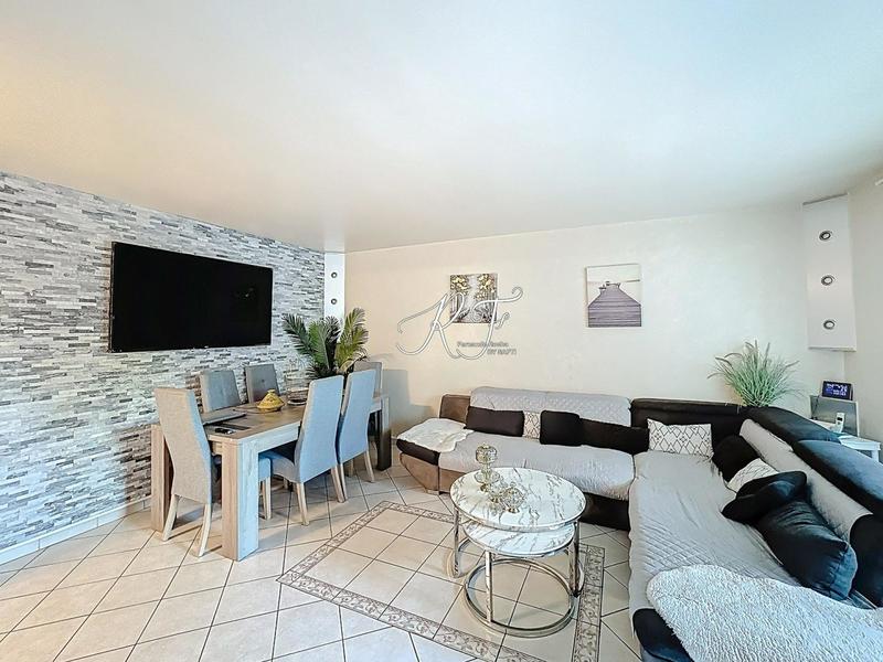 Appartement - 79 m² - 4 pièces