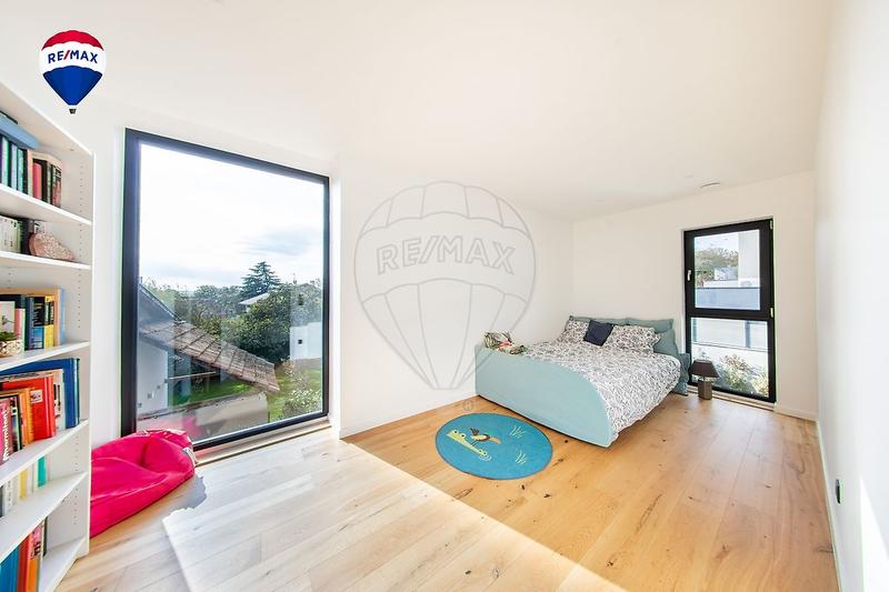 Villa - 185 m² - 6 pièces