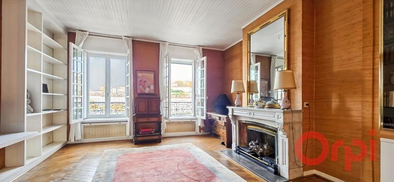 Penthouse - 130 m² - 5 pièces