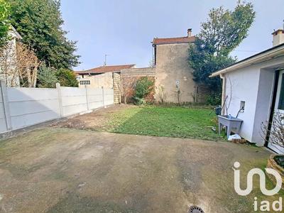 Maison - 111 m² - 6 pièces