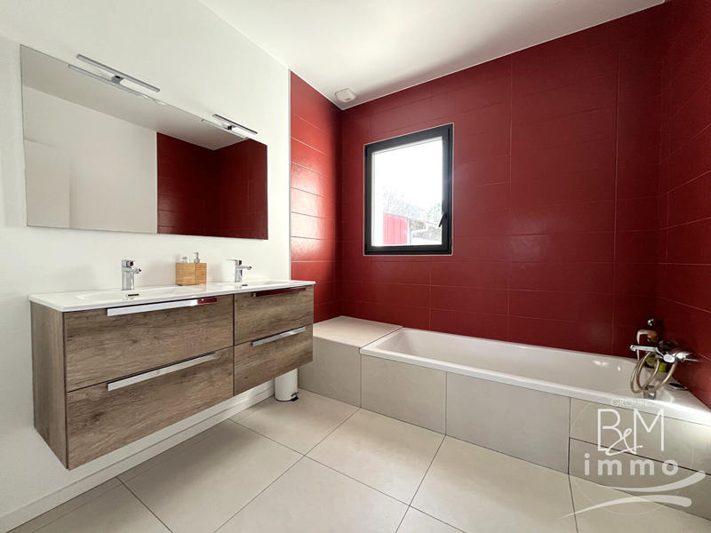 Maison - 109 m² - 4 pièces