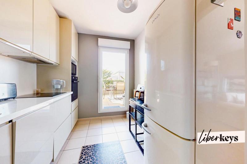 Appartement - 90 m² - 4 pièces